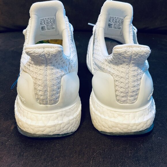 NEW Adidas UltraBoost 4.0 DNA Cloud White Men's Size 8.5 (MSRP:$190)